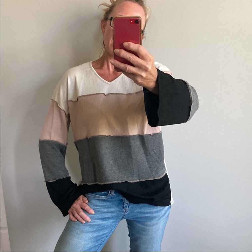 Waffle Knit, Color Block Long Sleeve Tunic Top - Picture 3 of 11